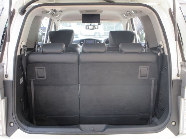 NISSAN ELGRAND 2016 Image 31