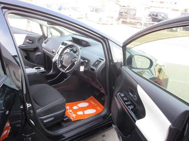 TOYOTA PRIUS ALPHA 2016 Image 31