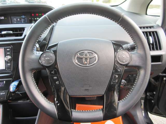 TOYOTA PRIUS ALPHA 2016 Image 31