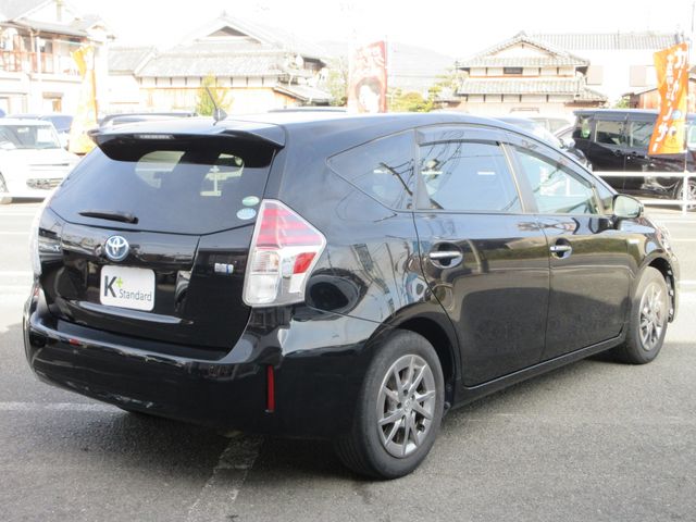 TOYOTA PRIUS ALPHA 2016 Image 31