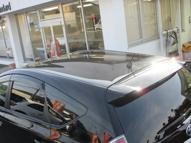 TOYOTA PRIUS ALPHA 2016 Image 31