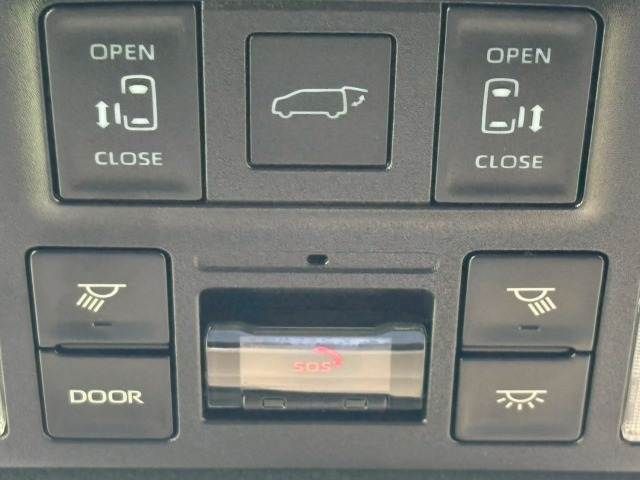 TOYOTA VOXY HYBRID 2023 Image 31