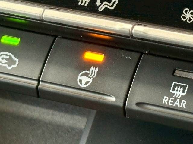 TOYOTA VOXY HYBRID 2023 Image 31