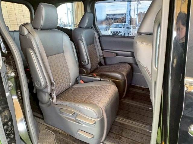 TOYOTA VOXY HYBRID 2023 Image 31