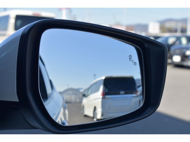 NISSAN LEAF 2021 Image 31