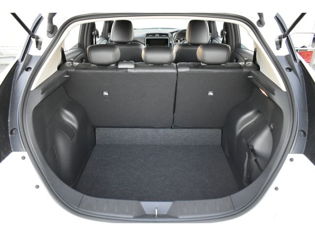 NISSAN LEAF 2024 Image 31