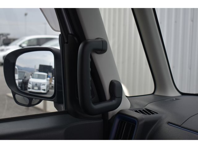 DAIHATSU TANTO 2022 Image 31