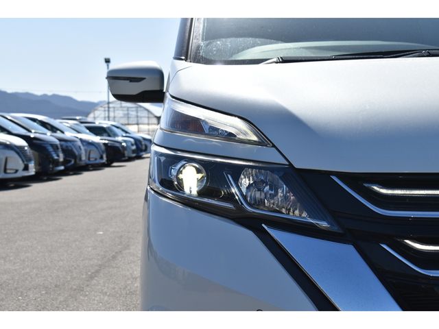 NISSAN SERENA  S-HYBRID 2017 Image 31