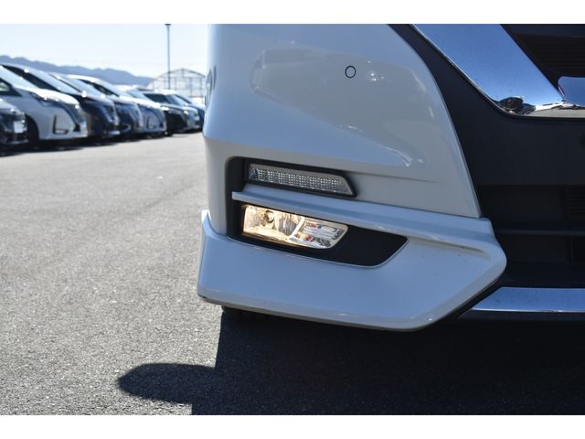 NISSAN SERENA  S-HYBRID 2017 Image 31