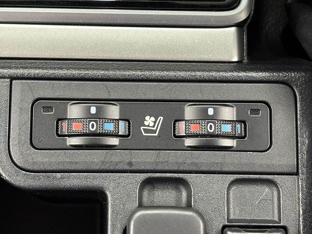 TOYOTA LANDCRUISER PRADO 2021 Image 31