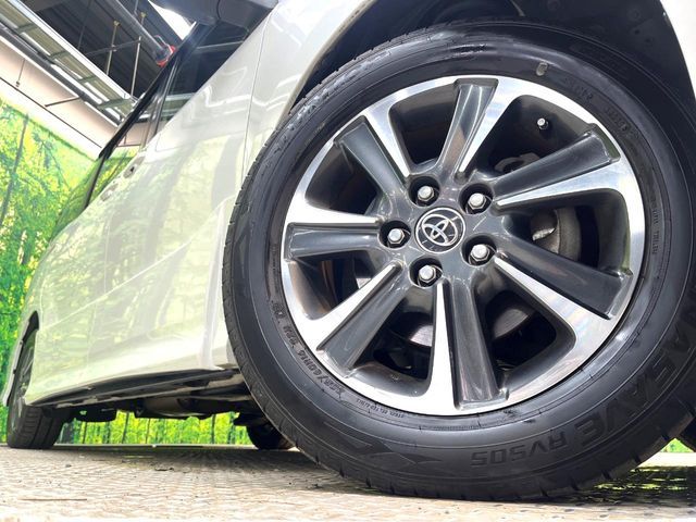 TOYOTA VOXY 2017 Image 31