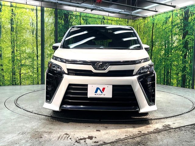 TOYOTA VOXY 2017 Image 31