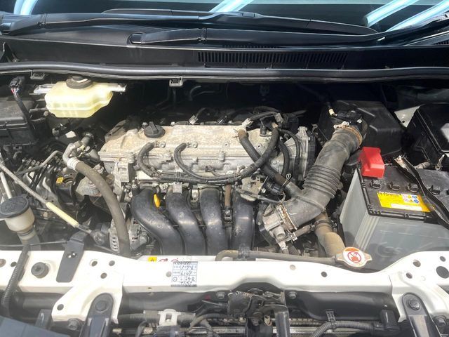 TOYOTA VOXY 2017 Image 31