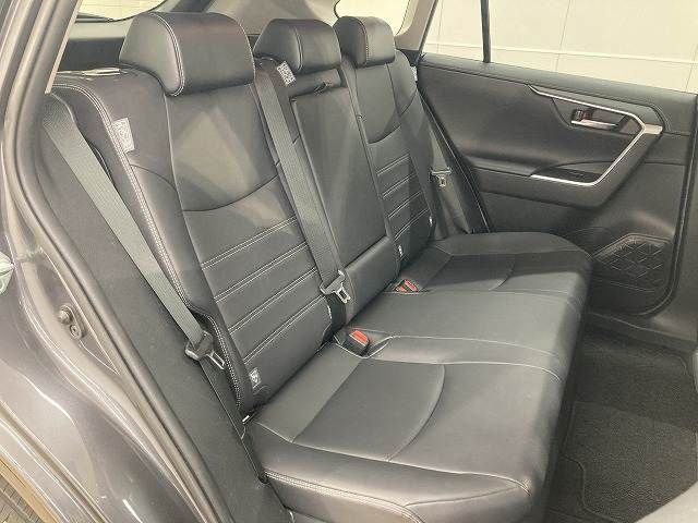 TOYOTA RAV4 HYBRID 4WD 2020 Image 31