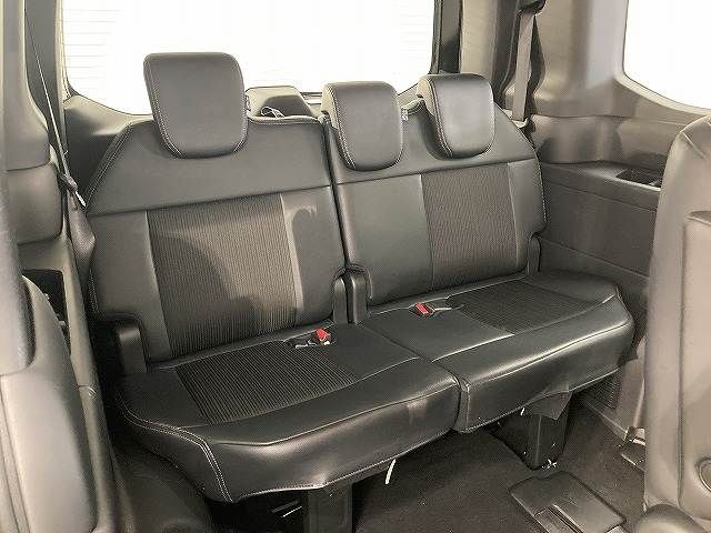 HONDA STEPWAGON E:HEV SPAD 2023 Image 31