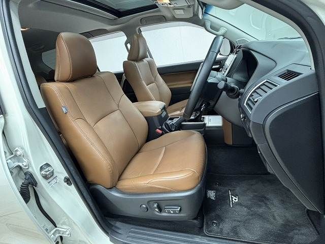 TOYOTA LANDCRUISER PRADO 2022 Image 31