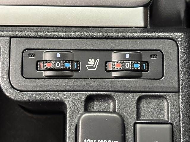 TOYOTA LANDCRUISER PRADO 2022 Image 31