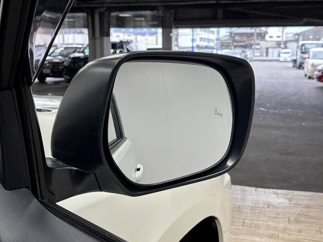 TOYOTA LANDCRUISER PRADO 2022 Image 31