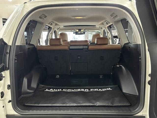 TOYOTA LANDCRUISER PRADO 2022 Image 31