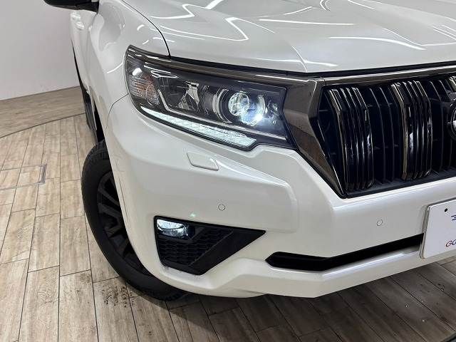 TOYOTA LANDCRUISER PRADO 2022 Image 31