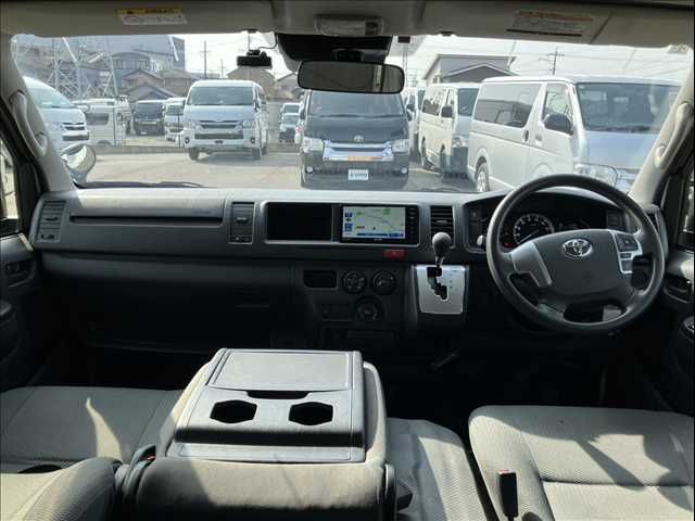 TOYOTA HIACE VAN 4WD 2023 Image 31