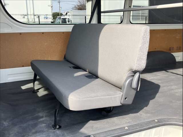 TOYOTA HIACE VAN 4WD 2023 Image 31