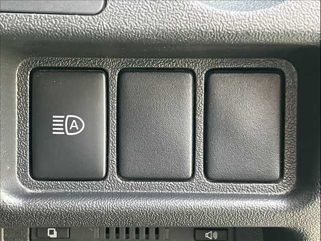 TOYOTA HIACE VAN 4WD 2023 Image 31