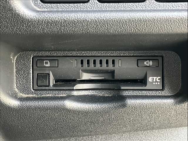 TOYOTA HIACE VAN 4WD 2023 Image 31