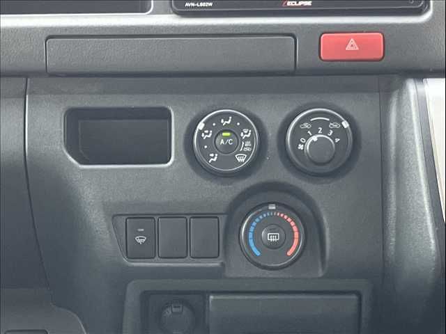 TOYOTA HIACE VAN 4WD 2023 Image 31