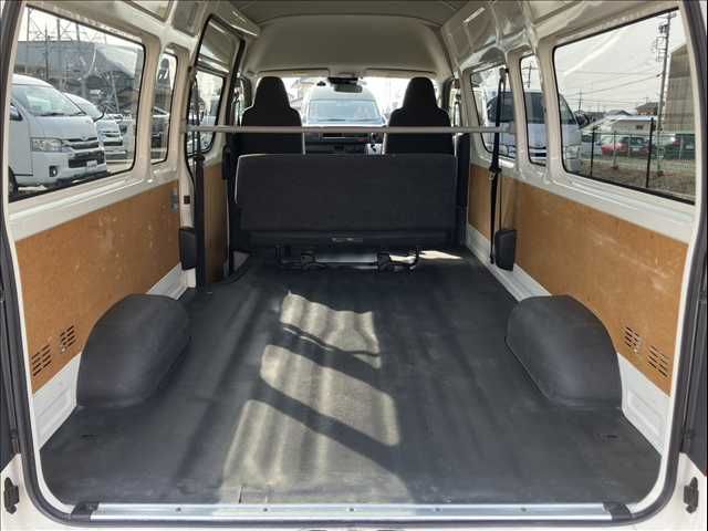 TOYOTA HIACE VAN 4WD 2023 Image 31