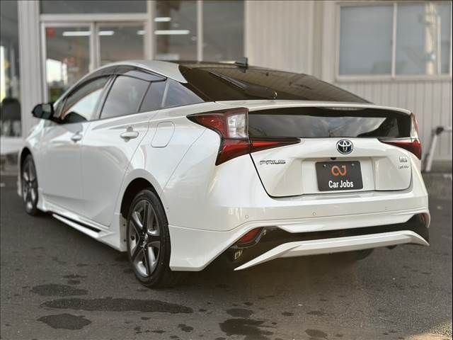 TOYOTA PRIUS 4WD 2019 Image 31