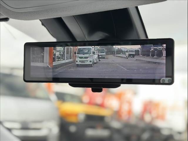 TOYOTA PRIUS 4WD 2019 Image 31