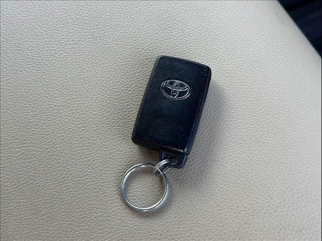 TOYOTA ESTIMA 2014 Image 31