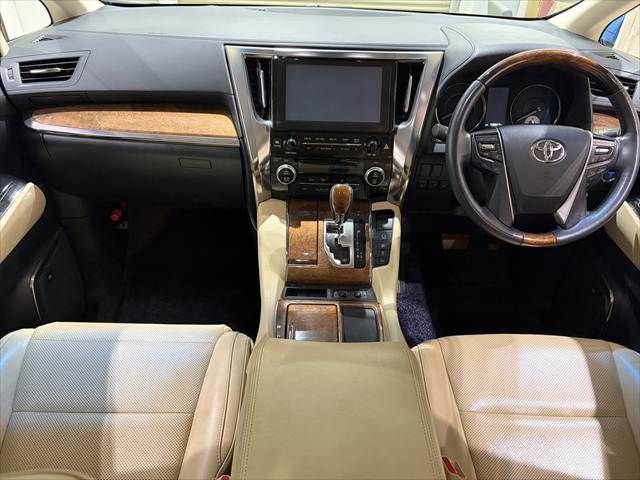 TOYOTA ALPHARD HYBRID 4WD 2015 Image 31