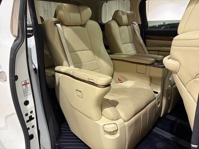 TOYOTA ALPHARD HYBRID 4WD 2015 Image 31