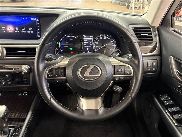 TOYOTA LEXUS GS300H 2018 Image 31