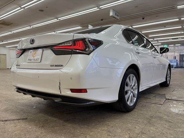 TOYOTA LEXUS GS300H 2018 Image 31