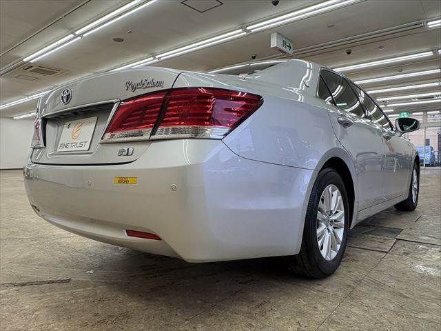 TOYOTA CROWN SEDAN HYBRID 2013 Image 31