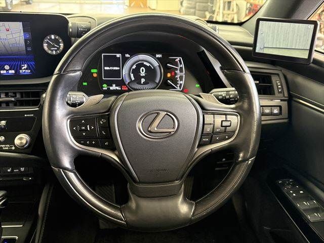 TOYOTA LEXUS ES300H 2021 Image 31