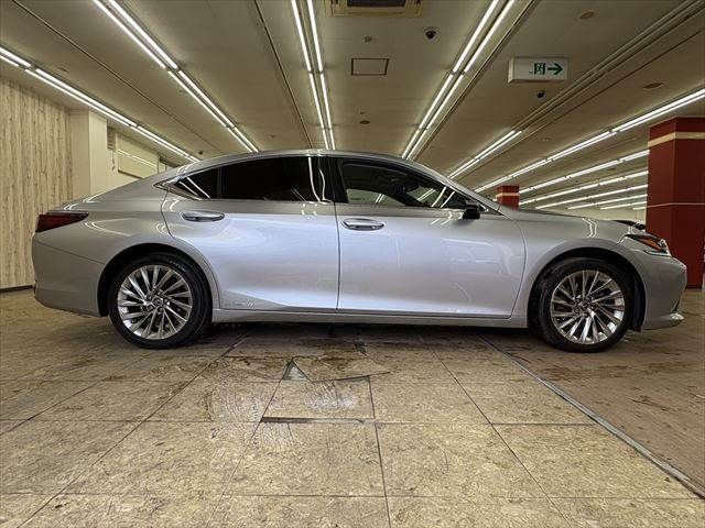 TOYOTA LEXUS ES300H 2021 Image 31