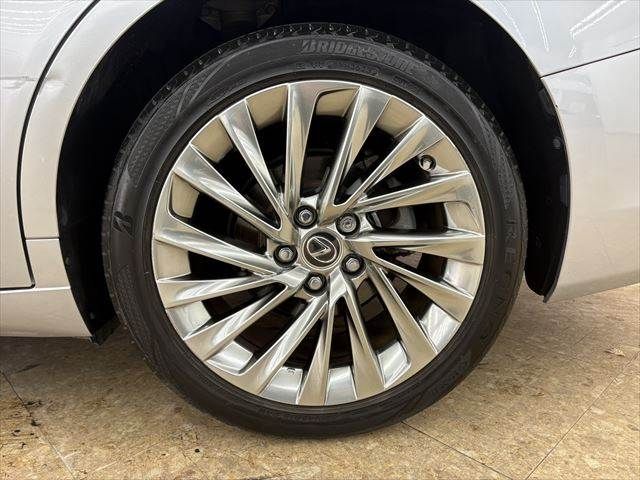 TOYOTA LEXUS ES300H 2021 Image 31