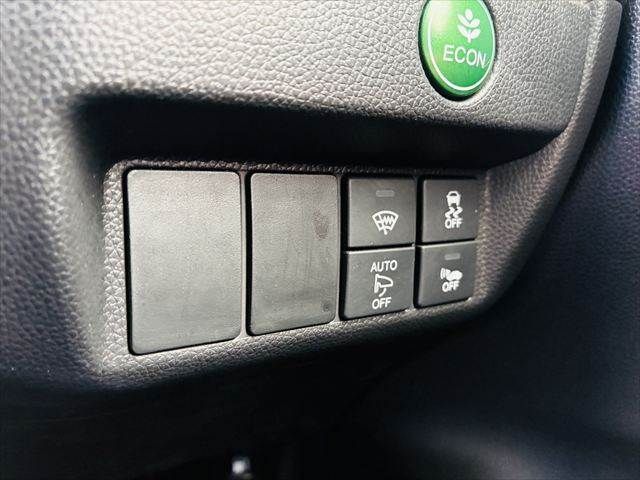 HONDA FIT HYBRID 2016 Image 31