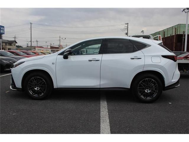 TOYOTA LEXUS NX350H AWD 2022 Image 31