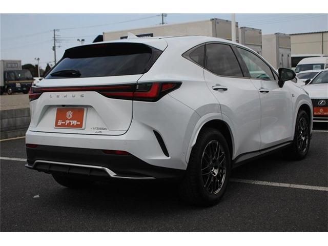 TOYOTA LEXUS NX350H AWD 2022 Image 31
