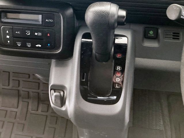 HONDA N-VAN 4WD 2019 Image 31