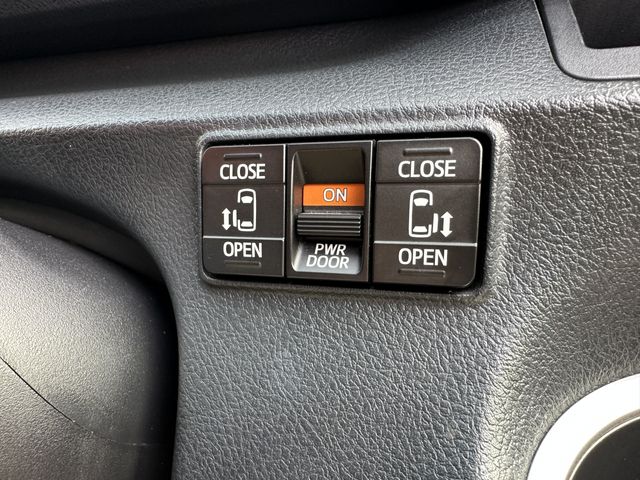 TOYOTA SIENTA 2017 Image 31