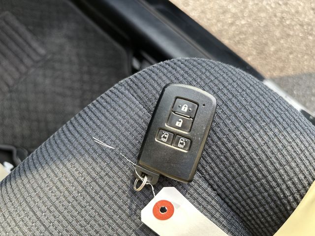 TOYOTA SIENTA 2017 Image 31