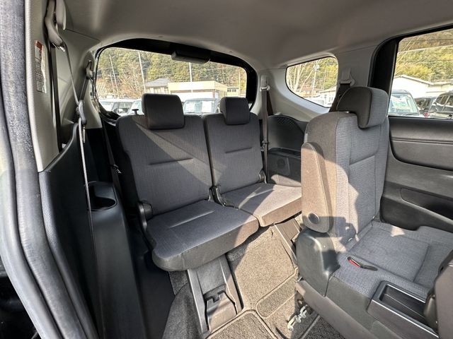 TOYOTA SIENTA 2017 Image 31