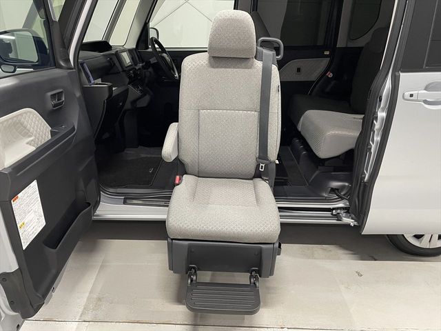 DAIHATSU TANTO 2021 Image 31