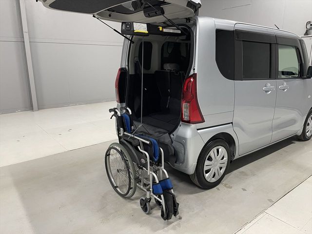 DAIHATSU TANTO 2021 Image 31